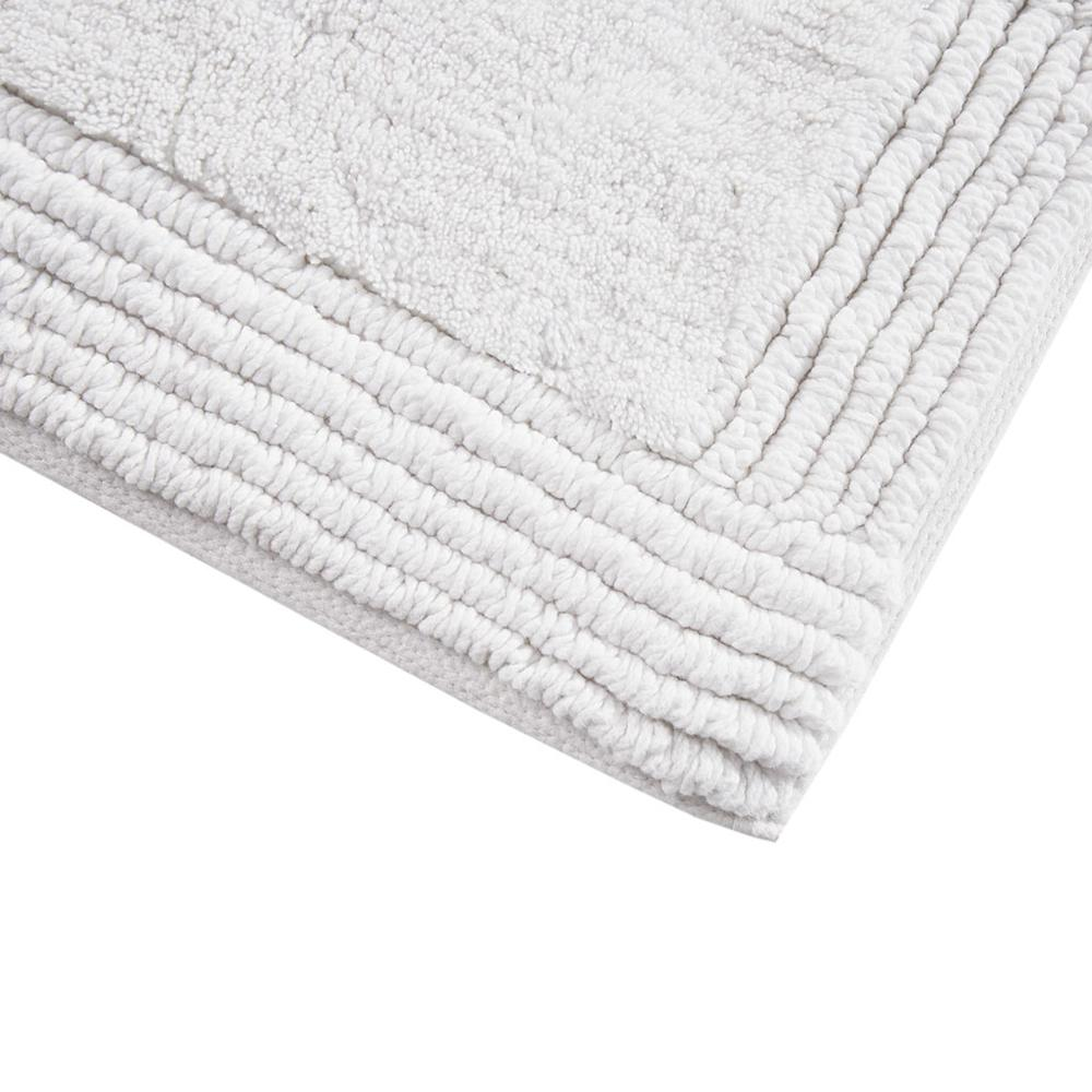 Reversible cotton bath rug with tufted design, 3000 GSM, in neutral tones, from Start2Finish.