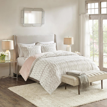Start2Finish back print long fur comforter mini set featuring a plush, textured fur design and a stylish printed pattern.