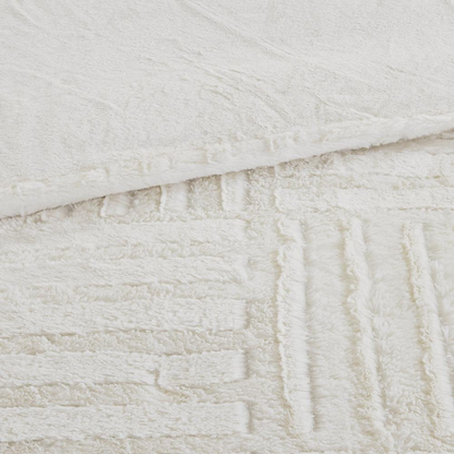 Ivory Arctic Fur Down Alternative Comforter Mini Set by Start2Finish, featuring soft bedding with plush texture and decorative pillows.