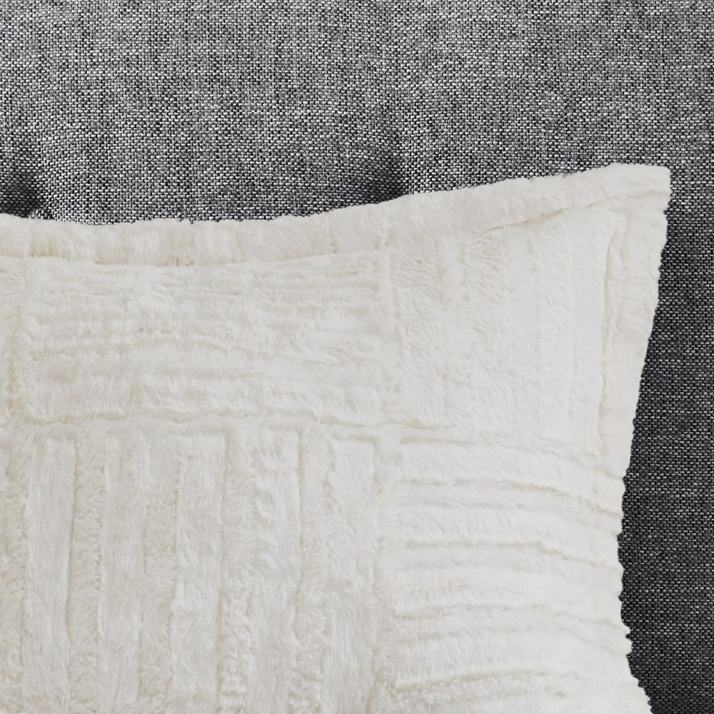 Ivory Arctic Fur Down Alternative Comforter Mini Set by Start2Finish, showing plush bedding with soft, textured fabric and coordinating pillow.