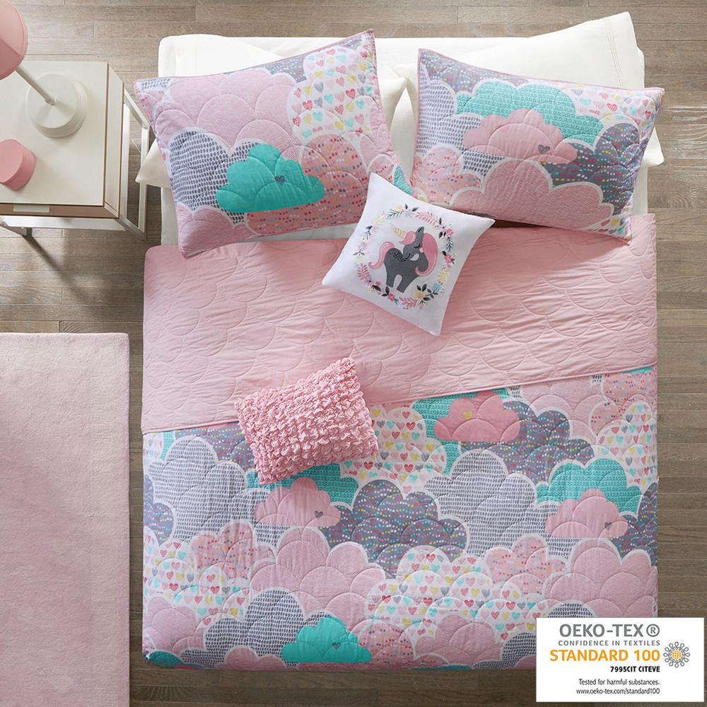 Reversible cotton quilt set with matching throw pillows, featuring a stylish pattern and cozy bedding from Start2Finish.