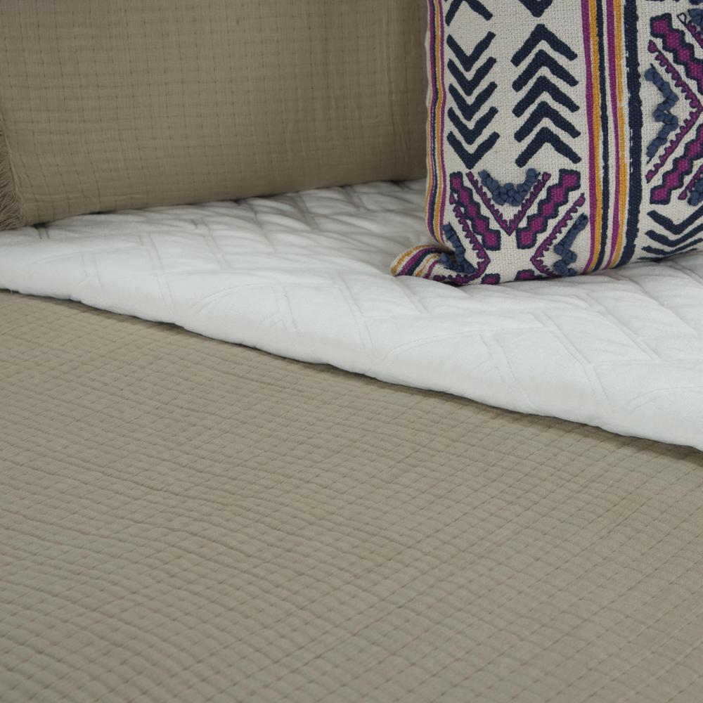 Donny Osmond 90x92-inch quilt by Start2Finish featuring a patterned fabric with intricate stitching and vibrant colors.