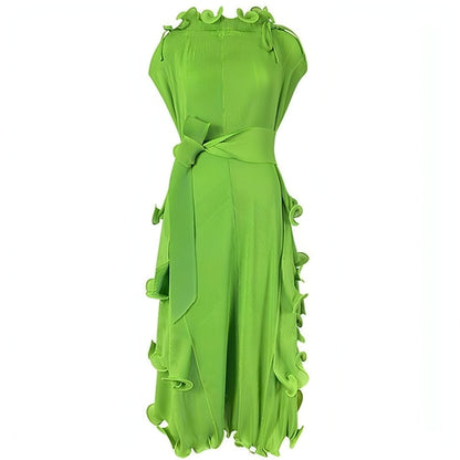Carmine Juneberry autumn short sleeve pleated dress with elegant design, showcasing a stylish and affordable luxury fashion look.