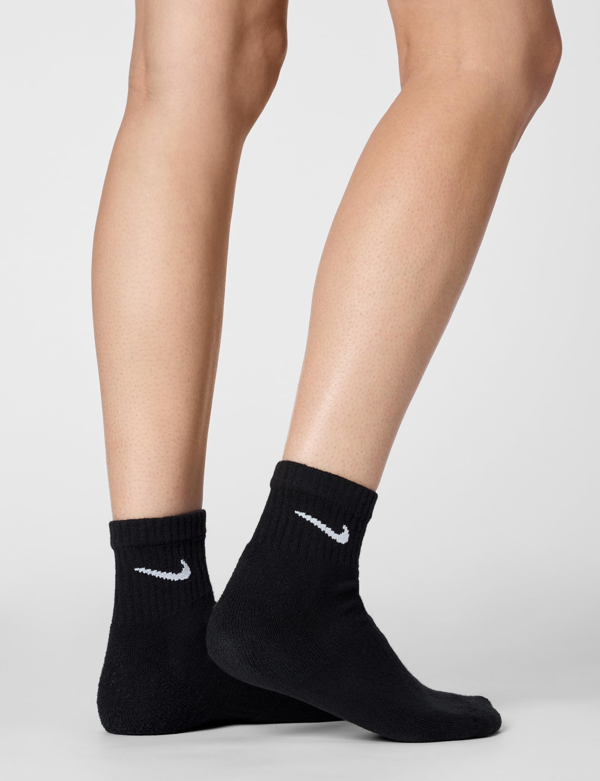 Nike Unisex Adult Everyday Cushioned Training Ankle Socks (6-Pack) | Mens and Womens