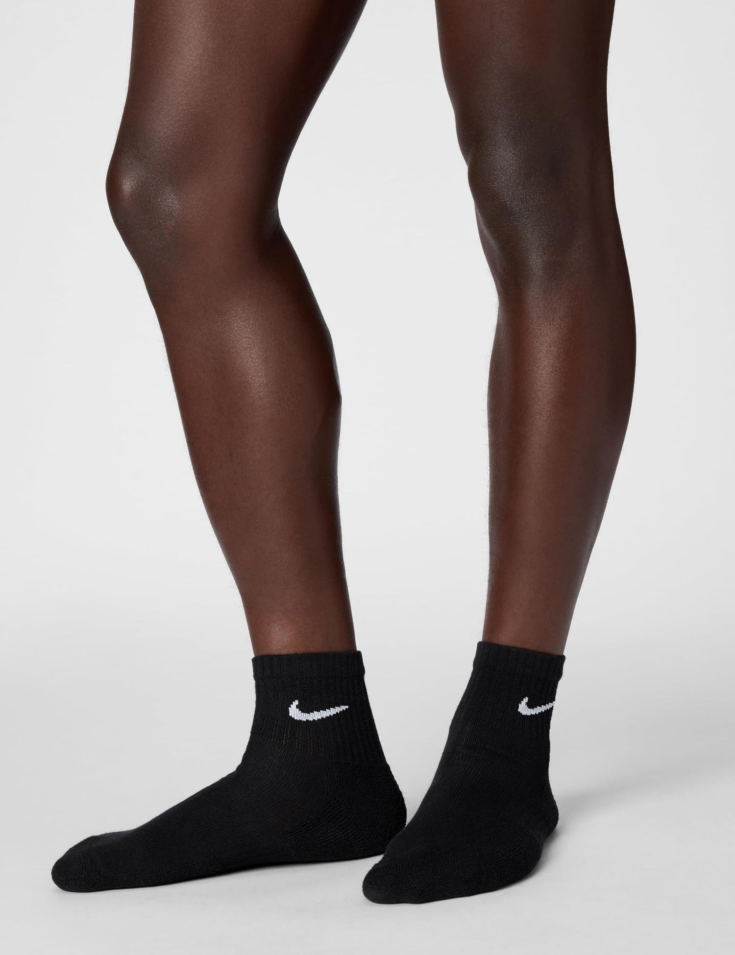 Nike Unisex Adult Everyday Cushioned Training Ankle Socks (6-Pack) | Mens and Womens