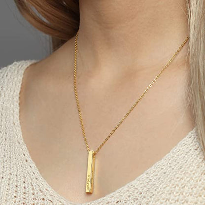 Personalized Green Millie mother necklace with four side bars and kids&
