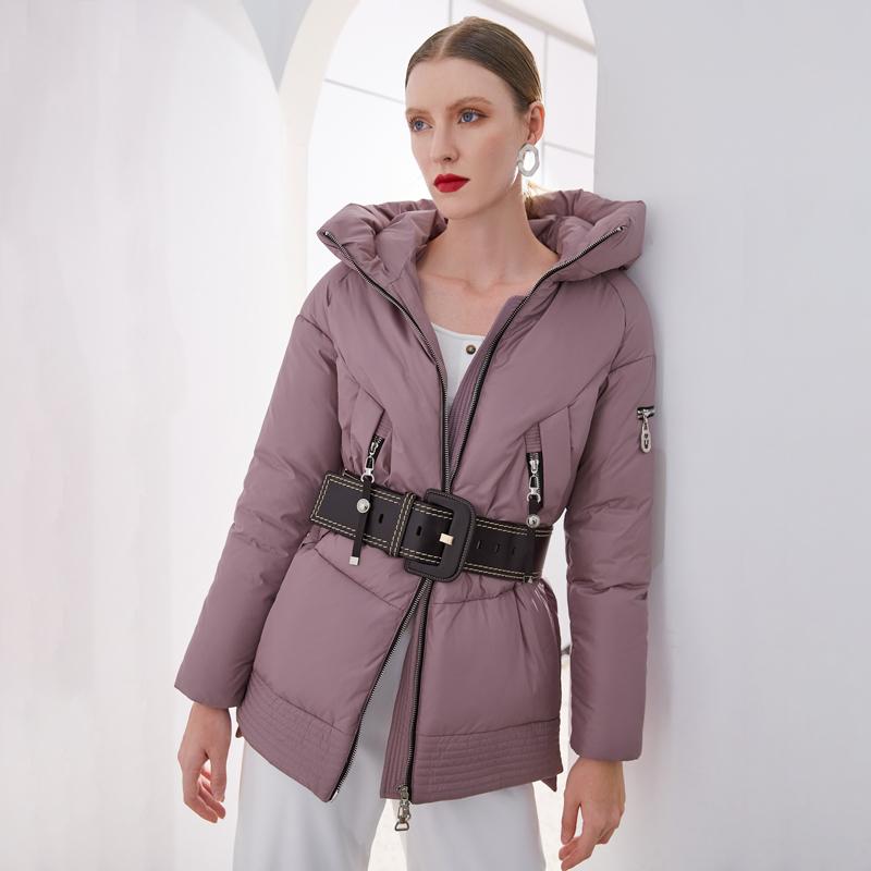 Women’s casual hooded winter coat by Jade with zipper pockets, padded design, suitable for cold weather, in a stylish parka style.