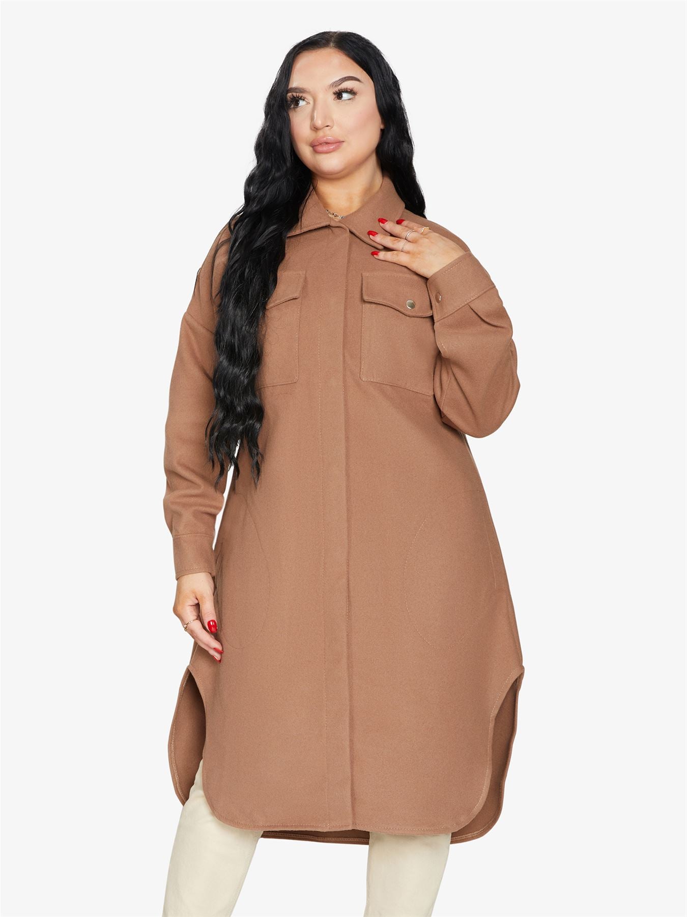 Oversized longline shacket from Rose Eleusis, stylish jackets and coats with a relaxed fit and longline silhouette.