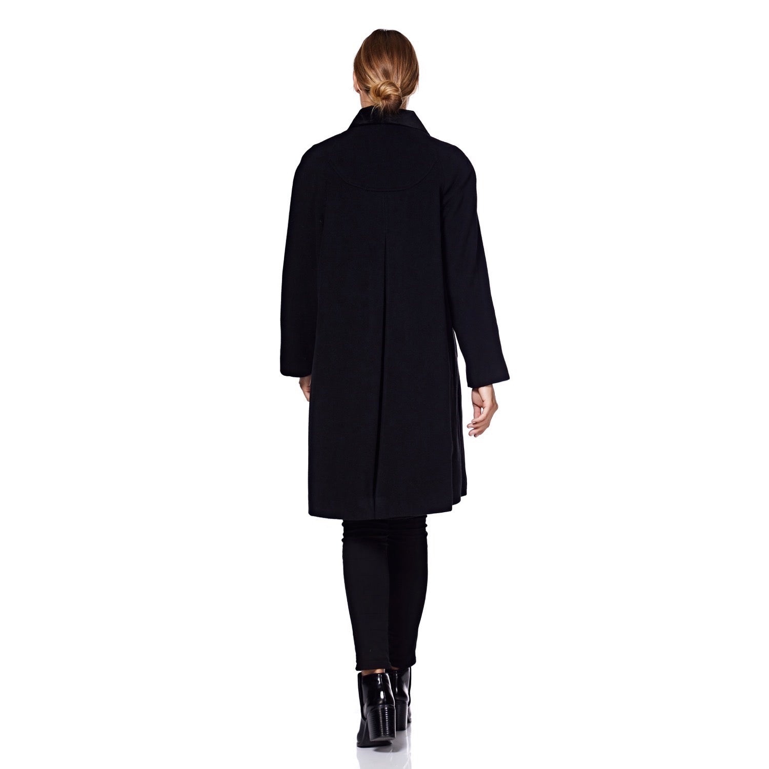 Black wool blend oversized swing coat with velvet trim from Rose Eleusis, featuring a stylish and cozy jacket design.