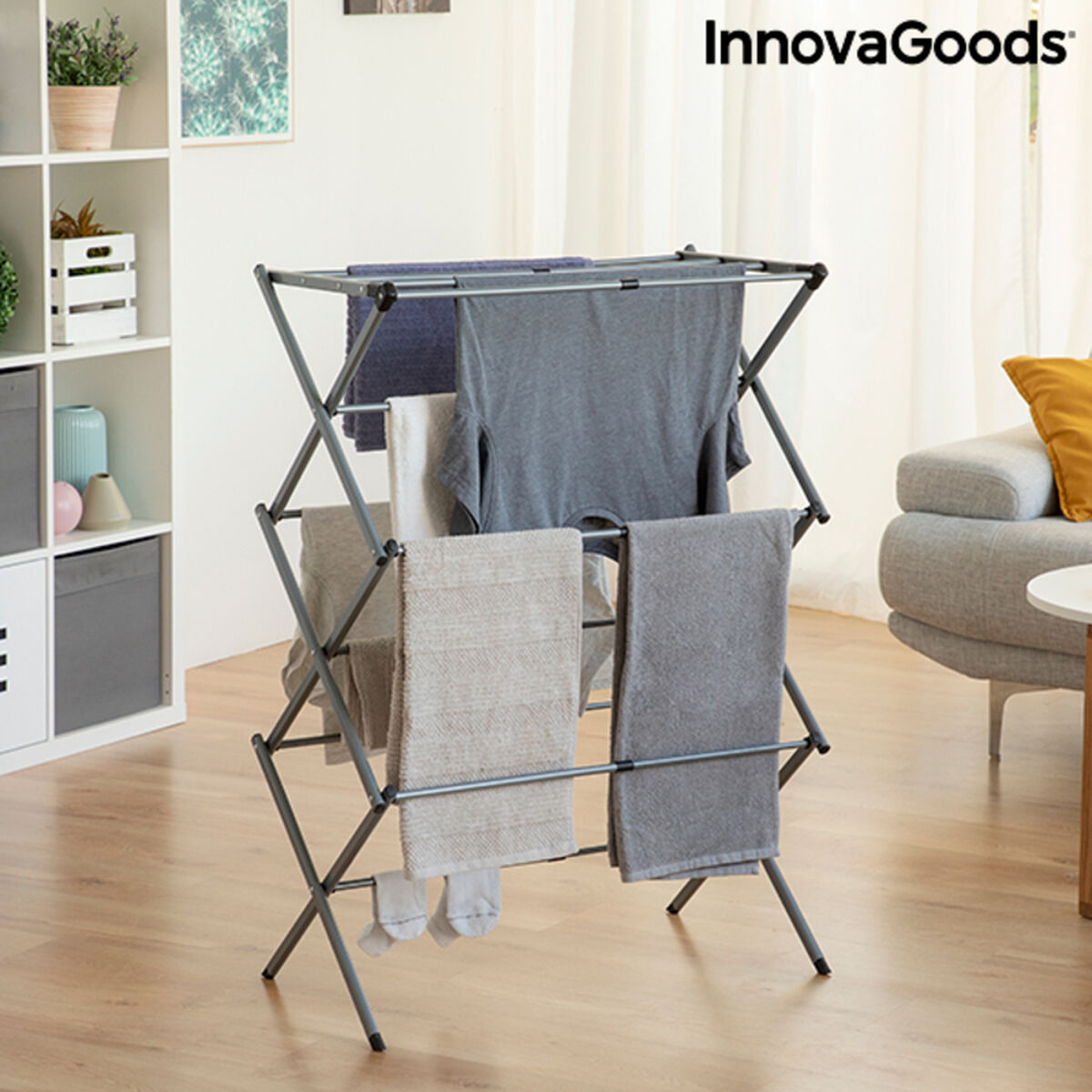 Bigbuy Cloxy folding and extendable metal clothes dryer with three levels, ideal for home laundry drying.