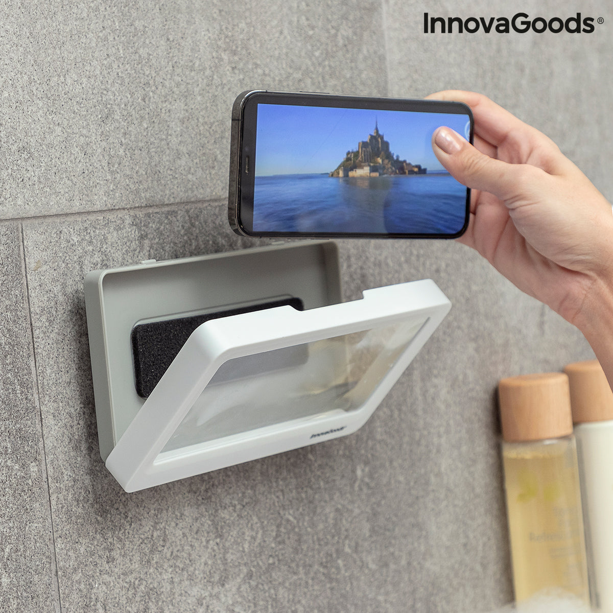Cashower InnovaGoods mobile cover for smartphones, designed by Bigbuy, with a sleek protective case showing vibrant colors and branding.