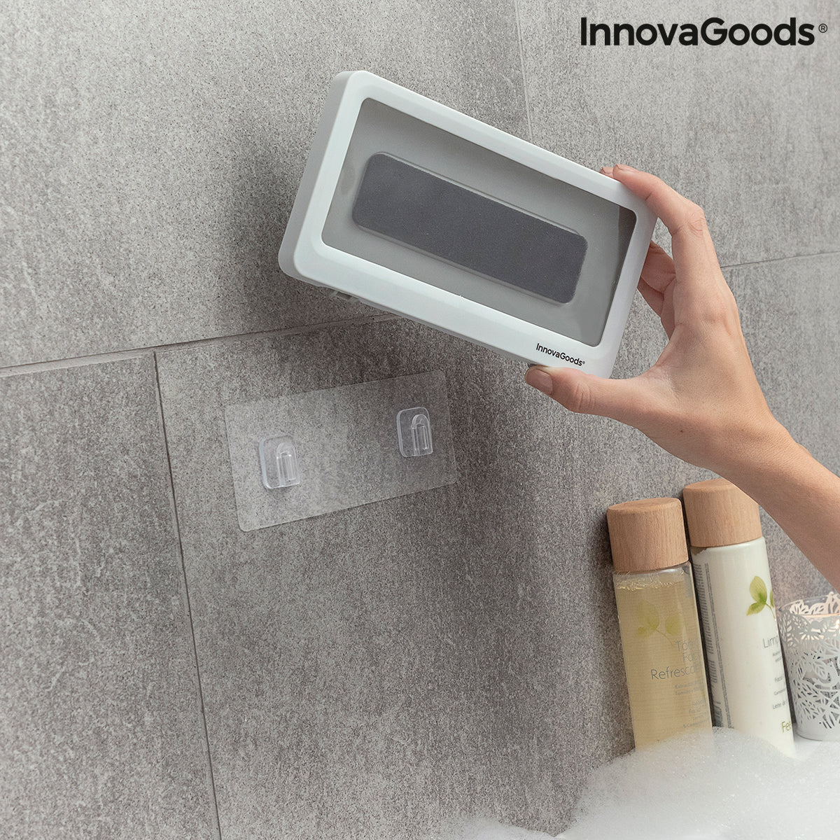 Cashower InnovaGoods mobile cover in black with textured finish, designed for protection and style for smartphones.