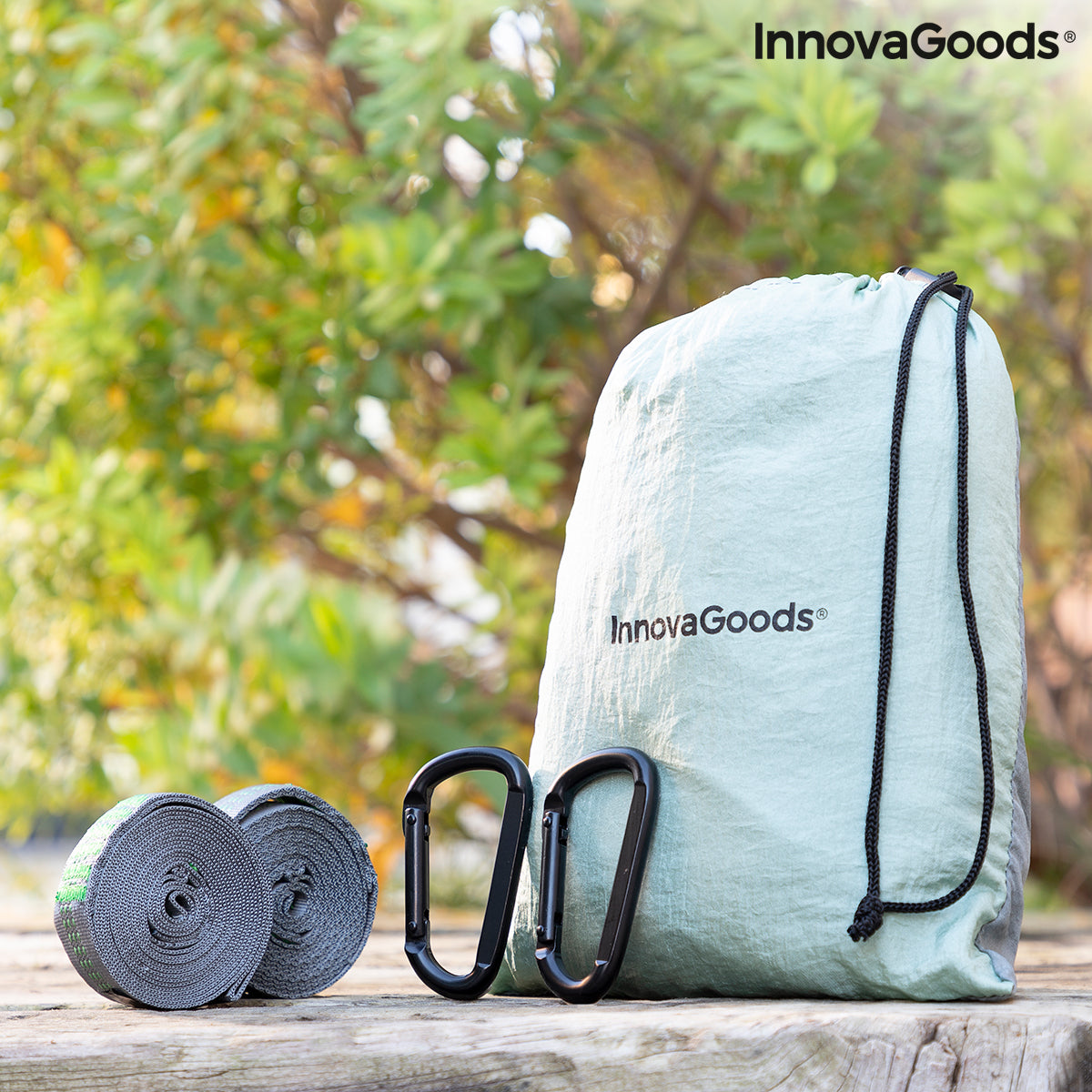 Bigbuy Rewong InnovaGoods double camping hammock with sturdy fabric and ropes, ideal for outdoor relaxation and camping trips.