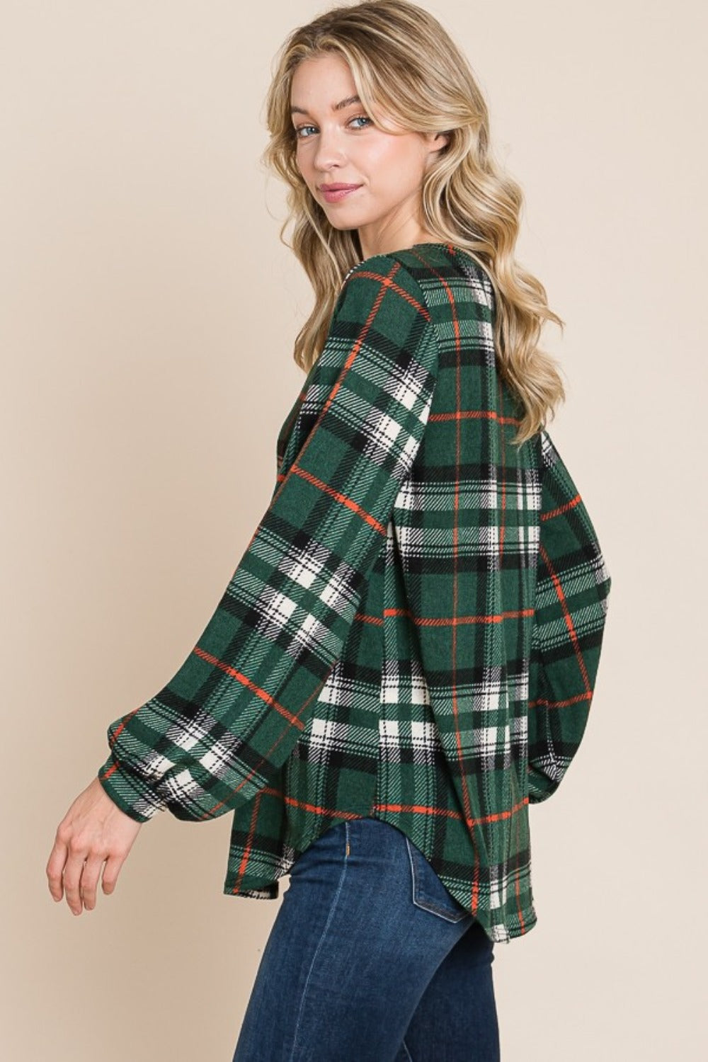 Jade Icarus BOMBOM plaid long sleeve top with curved hem and round neckline, women&