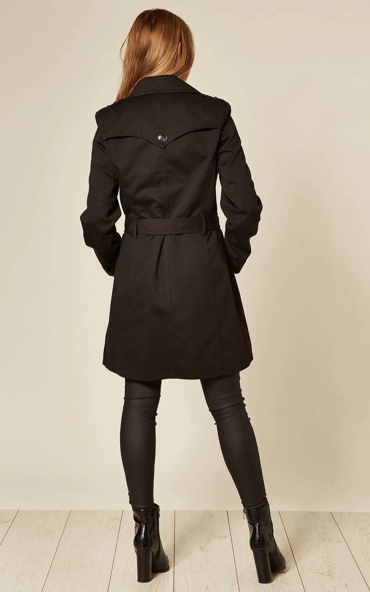 Black military-style double-breasted trench coat from Rose Eleusis, suitable for spring and summer wear, featuring classic design.