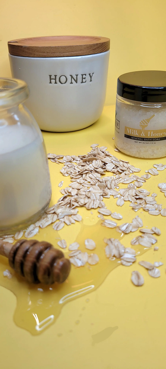 Start2Finish Milk &amp; Honey Mineral Soak bath salt in mini size, with a clear container and natural ingredients visible.