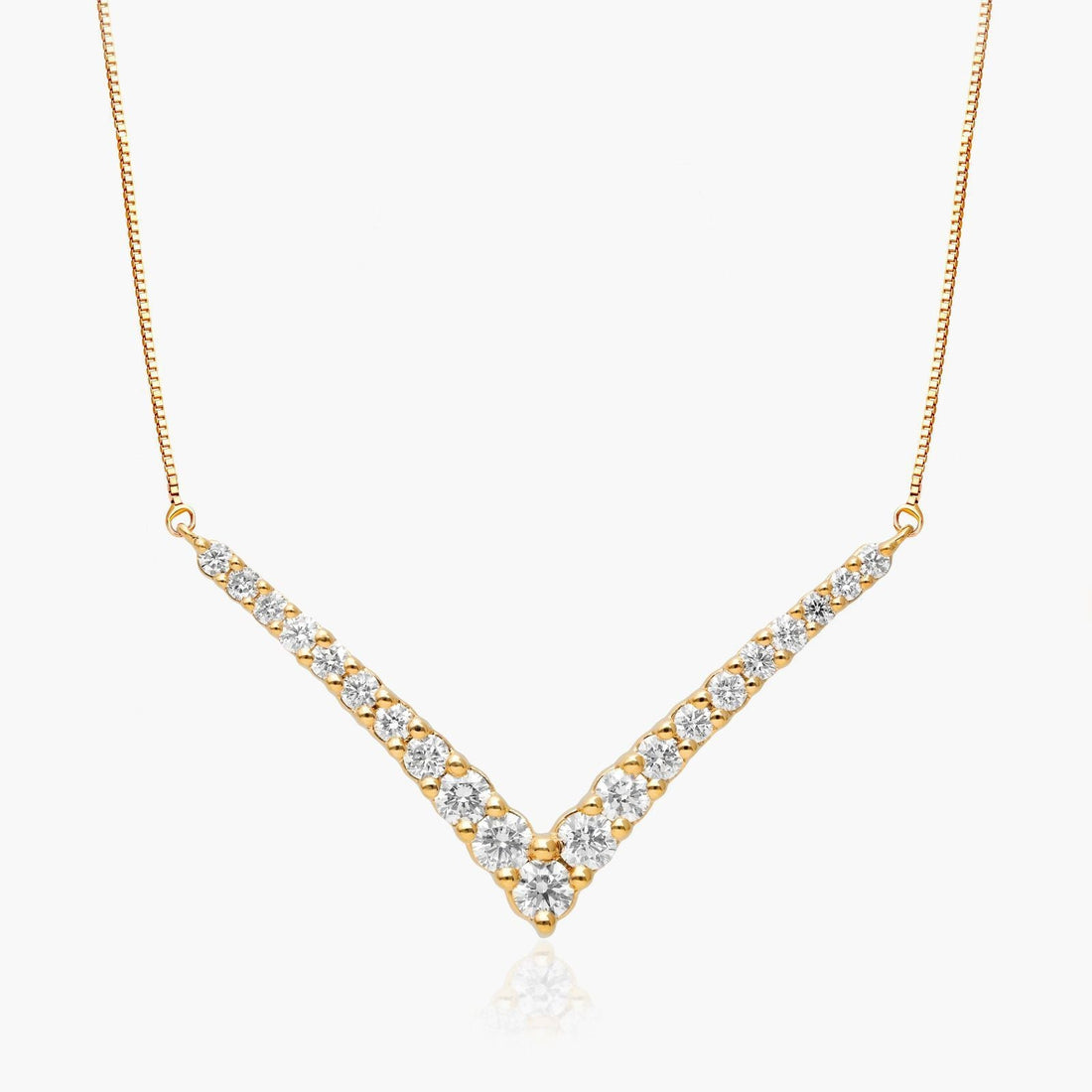 Olive Atalanta 5ct lab diamond V-shaped necklace with graduated round brilliant diamonds, IGI certified jewelry piece.
