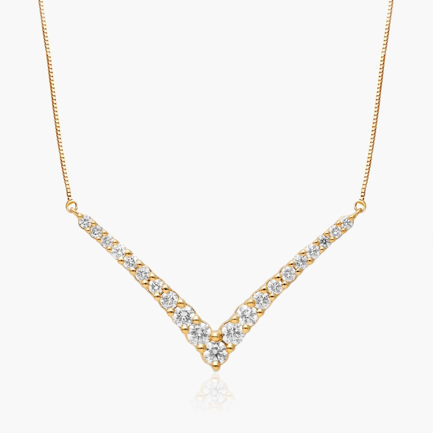 Olive Atalanta 5ct lab diamond V-shaped necklace with graduated round brilliant diamonds, IGI certified jewelry piece.