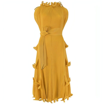Carmine Juneberry autumn short sleeve pleated fashion dress with a stylish and affordable luxury design.