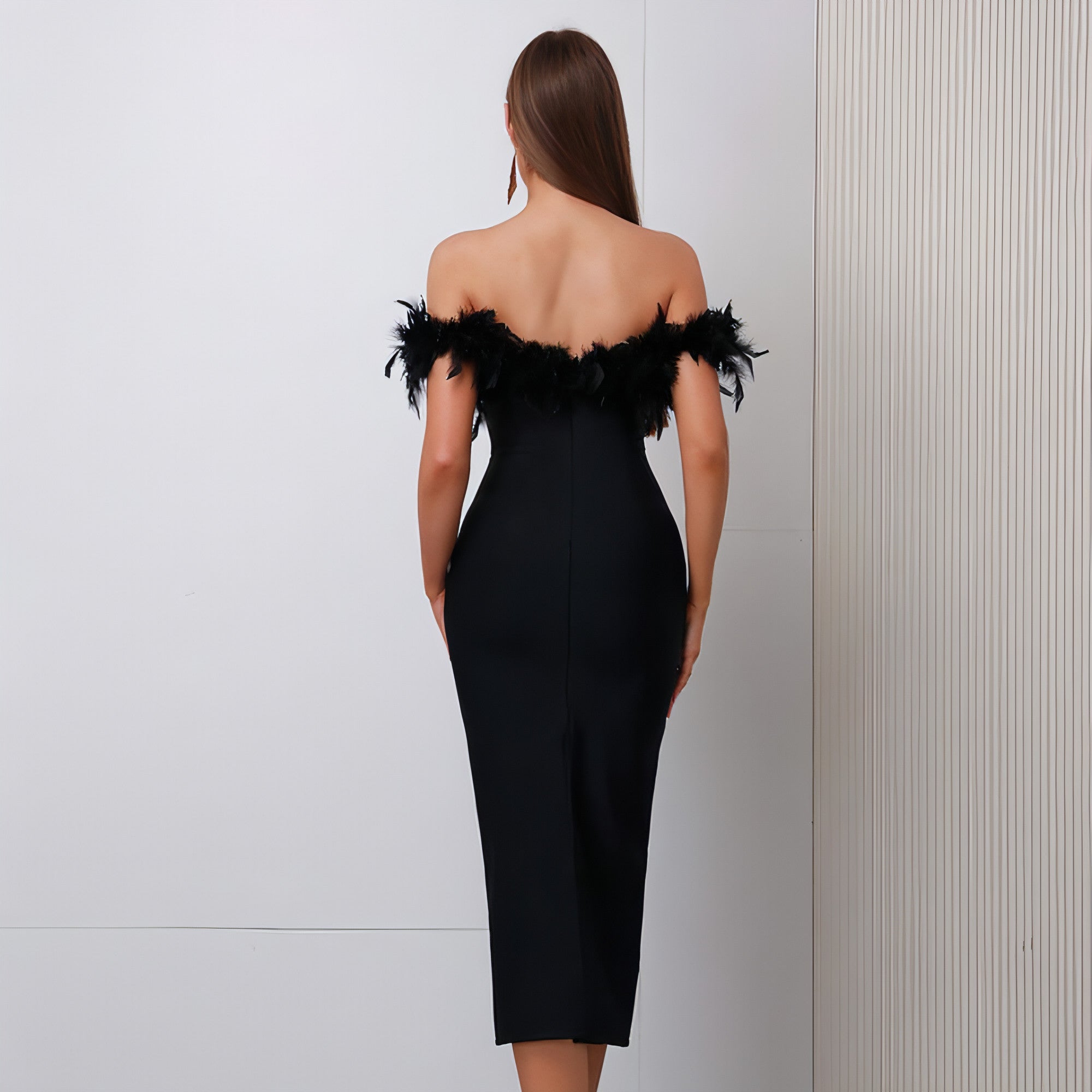Off-neck feather women&