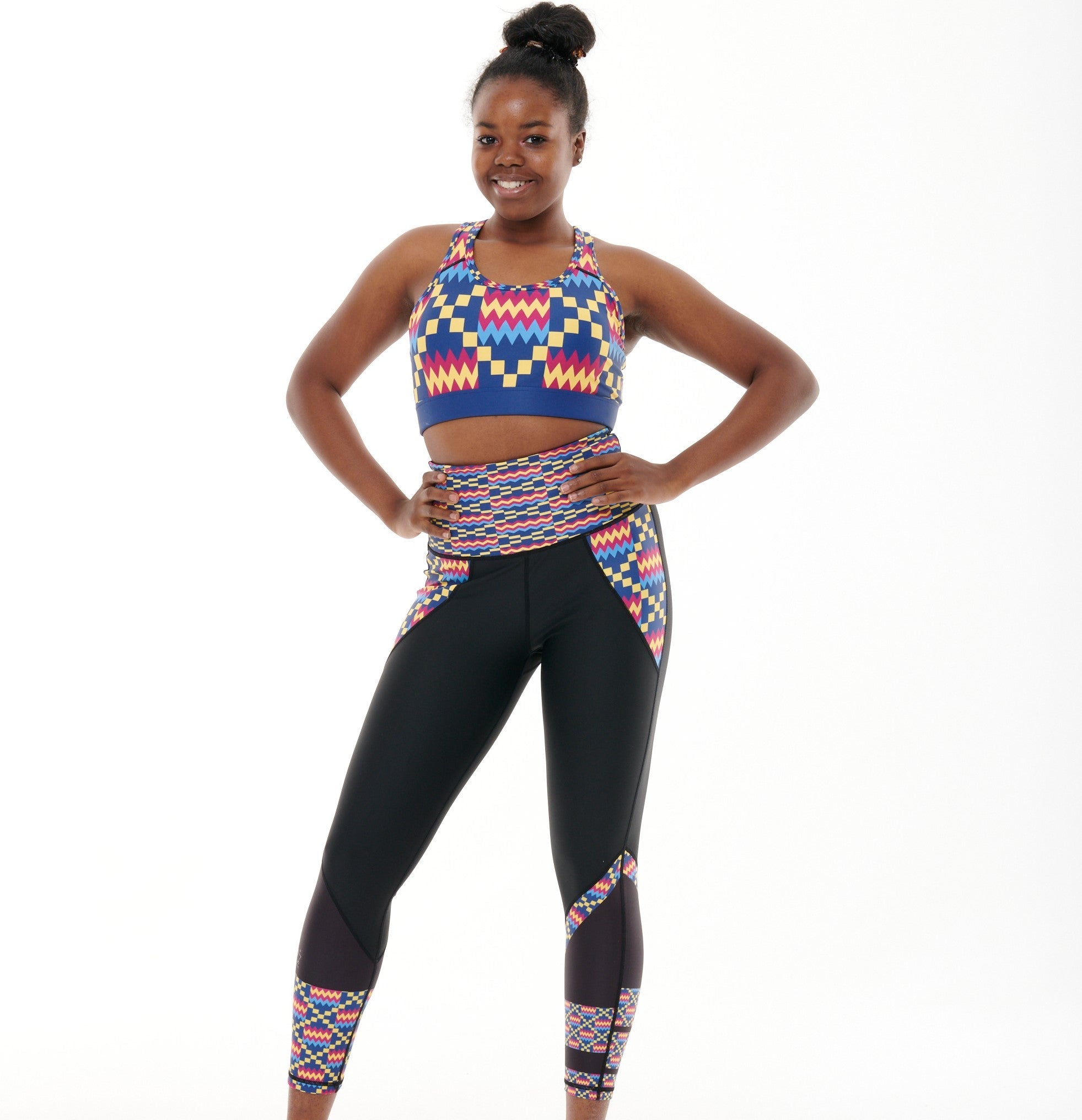 White Oliver Kayentee Cerulean Beautiful Leggings for activewear, featuring vibrant blue color and comfortable fit.