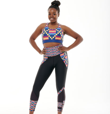 White Oliver Kayentee Cerulean Beautiful Leggings for activewear, featuring vibrant blue color and comfortable fit.