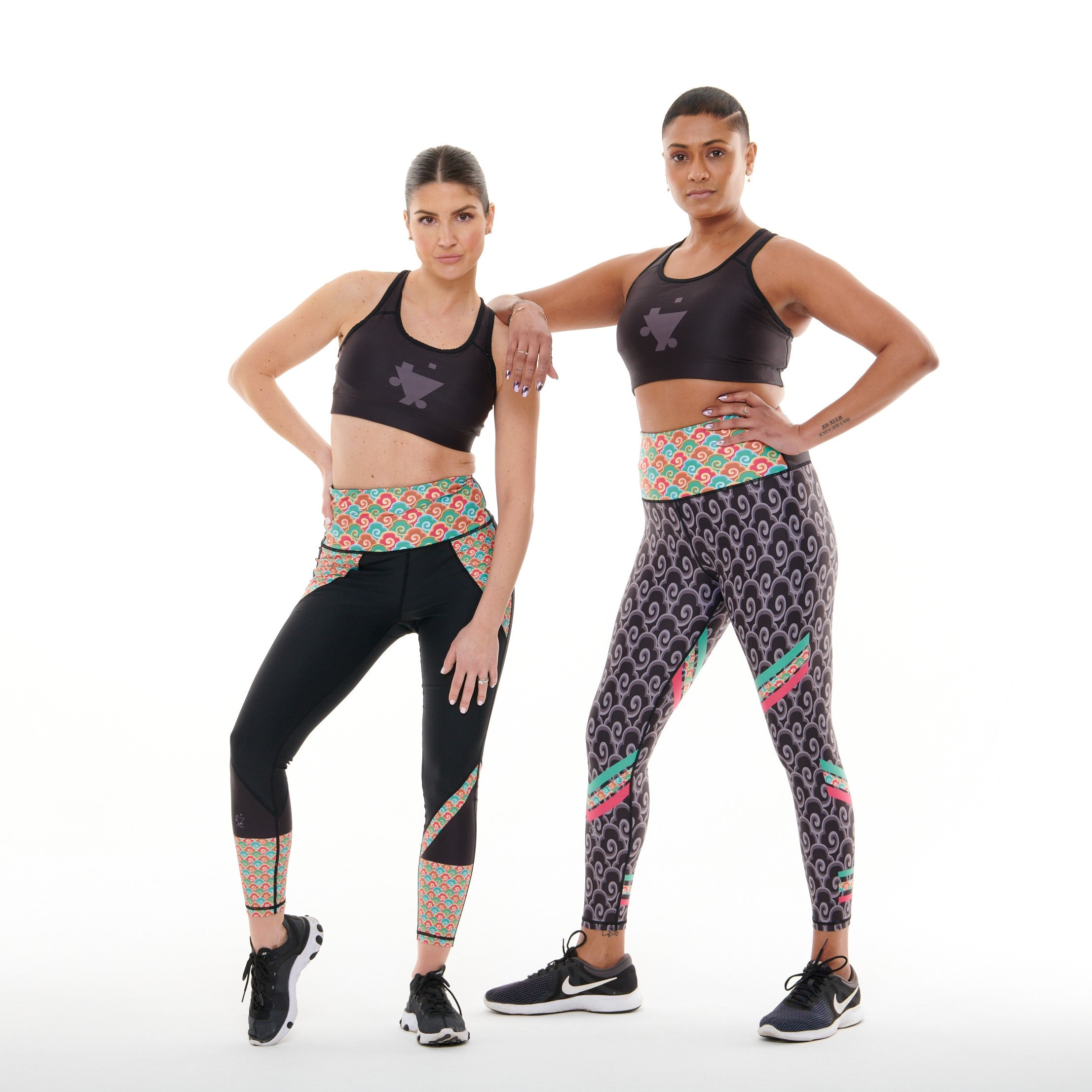 White Oliver Heading East Beautiful Leggings in stylish activewear, featuring a comfortable fit and vibrant design.