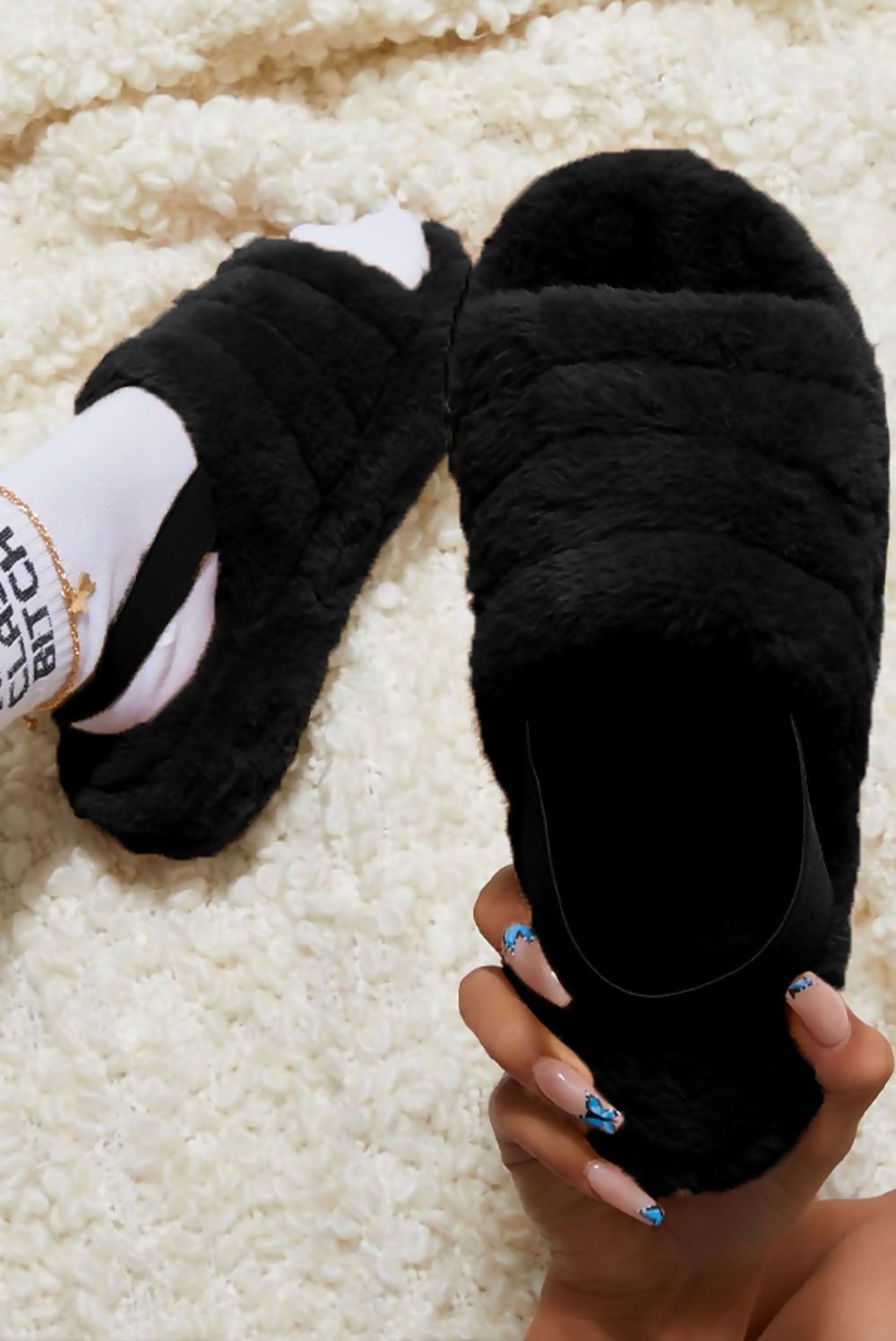 Black faux fur fluffy stripe slippers for women by Azure Theseus, featuring cozy plush material and stylish striped design.