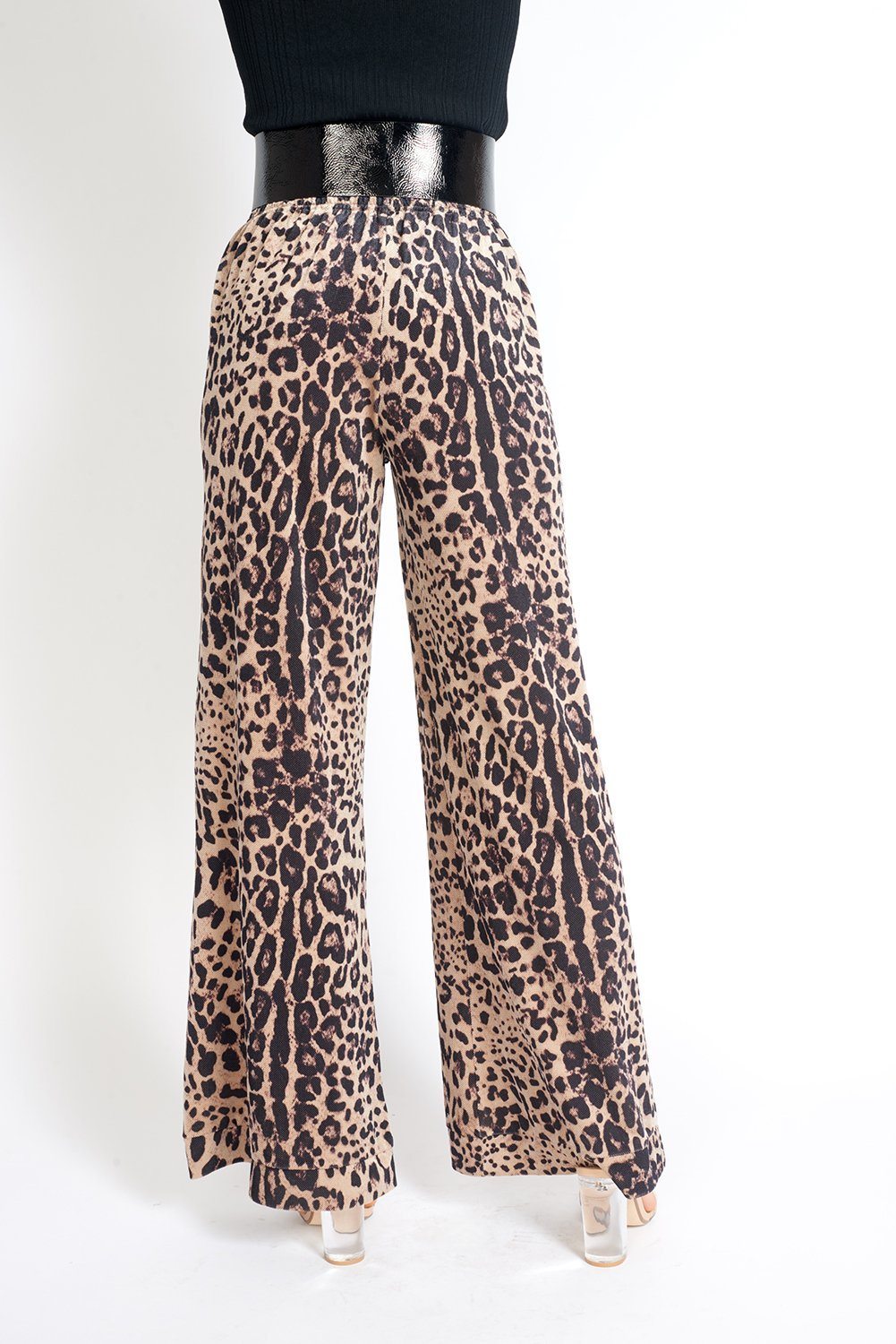 Azure Thanatos Bianca velvet pants in leopard print, wide-leg style, showcasing soft velvet fabric and bold animal pattern.