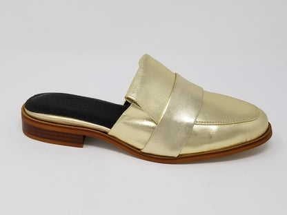 Azure Ophion Culver Gold footwear, stylish shoes with a sleek gold finish, featuring a modern design and comfortable fit.