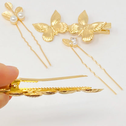 Antique garden-themed hair clip set by Fuchsia Hercules featuring vintage floral jewelry accessories for hair styling.