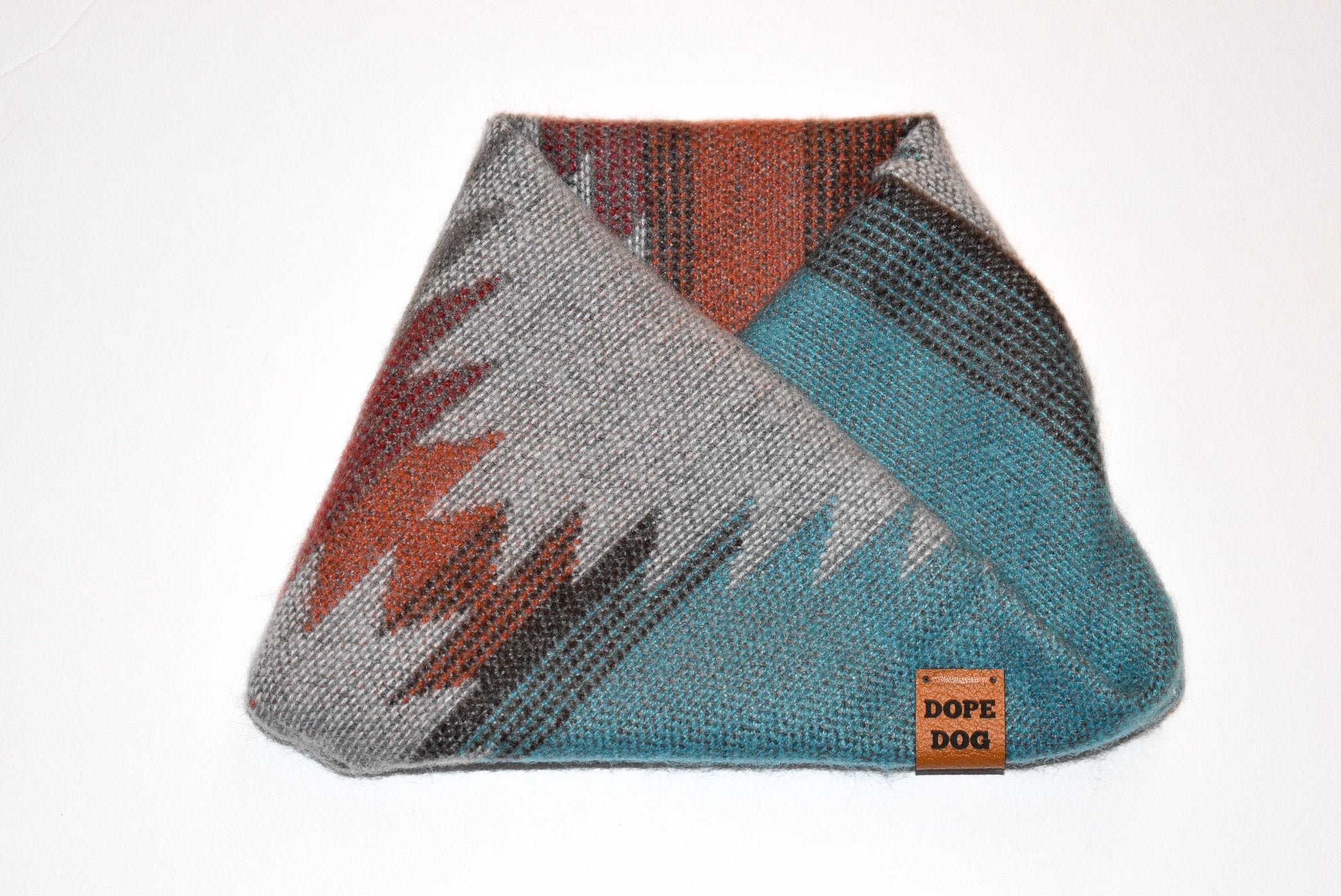 Scarlet Gaia Yosemite dog scarf with stylish pattern, designed for pets to keep your dog fashionable and comfortable.