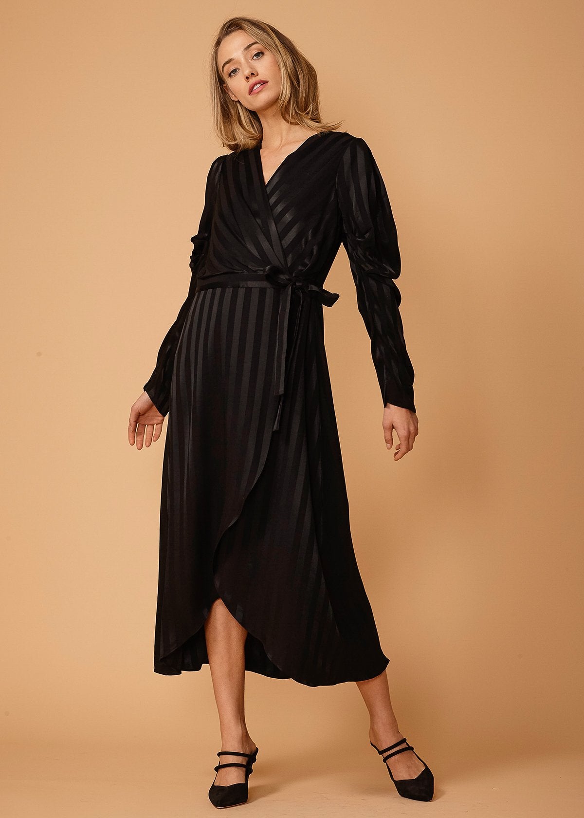 Black stripe women&