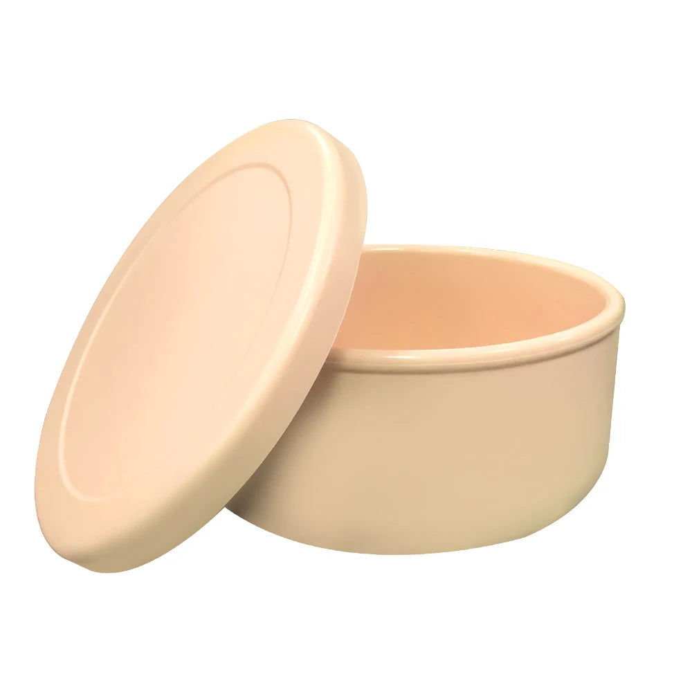 Eco-friendly silicone crisper bowl cover by Rose Oscar, designed for kitchen freshness and food storage.
