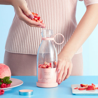 Yellow Pandora portable kitchen juicer blender with a sleek design, ideal for on-the-go smoothies and fresh juice.