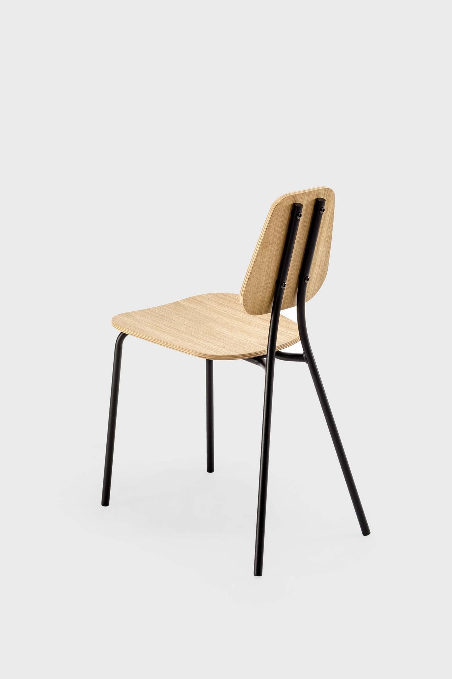 Aquamarine Poppy Hoya Chair made of stylish oak with a modern design, featuring a smooth wooden seat and sleek legs.
