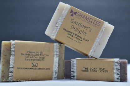 Organic coconut soap from Burgundy Crius, vegan skincare product with natural coconut scent and creamy lather.