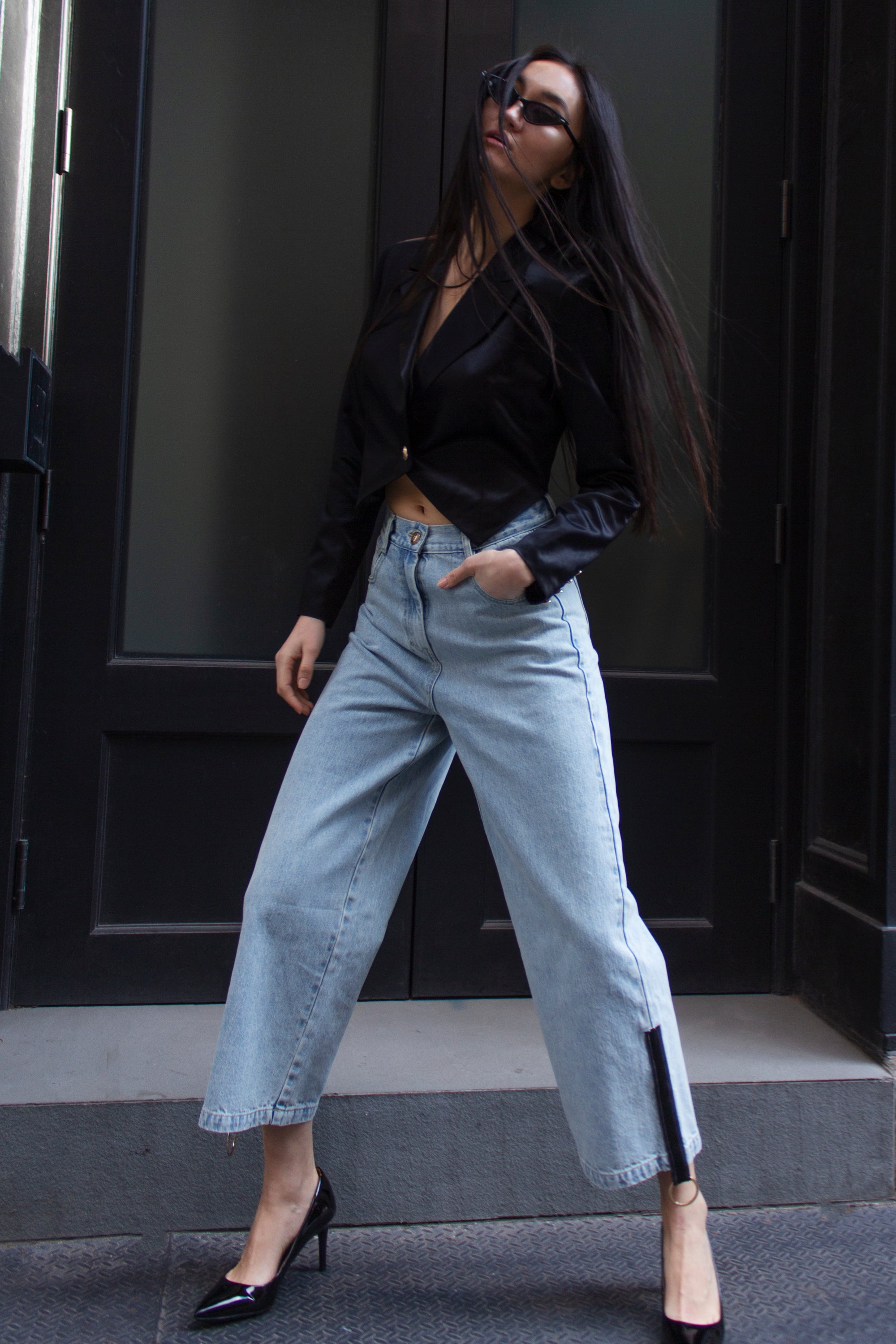 Women’s Demi Straight Cut Jeans by Mauve Daisy, straight-leg denim jeans shown with front pockets and classic blue wash.