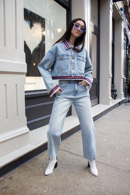 Mauve Daisy Danielle boyfriend jeans for women, relaxed fit denim with classic five-pocket design and distressed detailing.