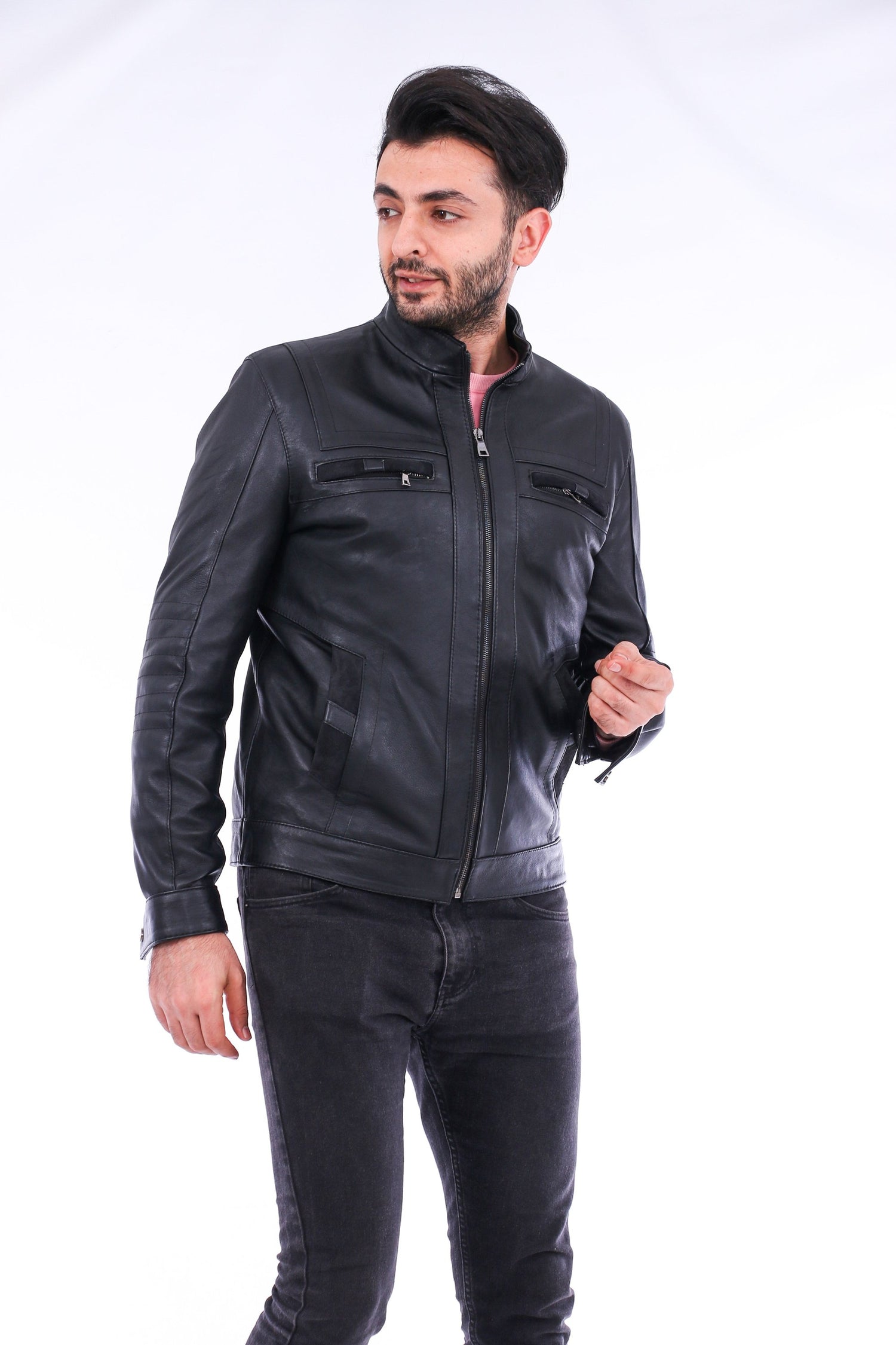Sangria Iapetus Bosco leather jacket for men, featuring a classic design with a smooth dark brown finish and stylish collar details.