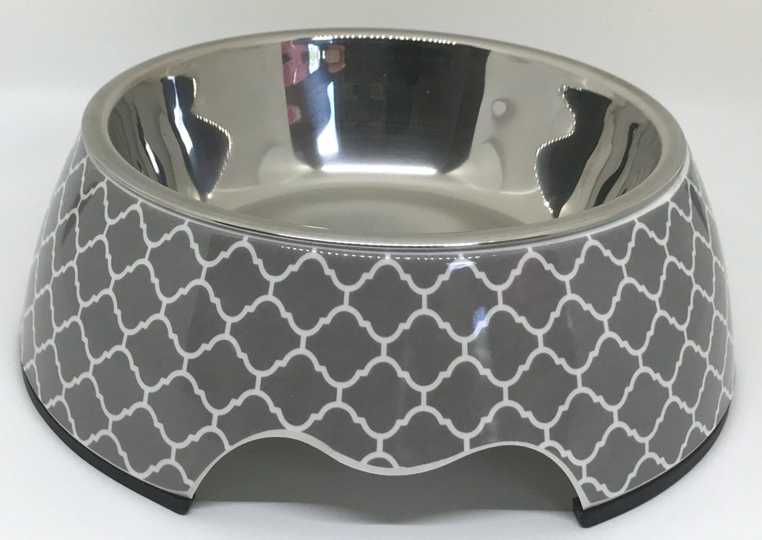 Modern gray medium dog bowl from Plum Semele, made of durable material, suitable for feeding medium-sized dogs.