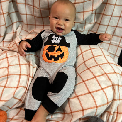 Black Simba AnnLoren Halloween pirate Jack O&