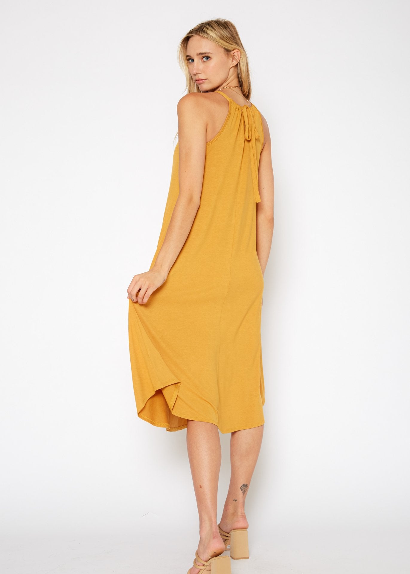 Mustard women&