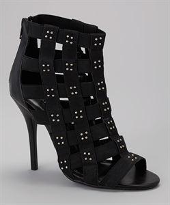 Azure Ophion LORRY footwear showing stylish design with sleek lines and comfortable fit, perfect for casual and everyday wear.