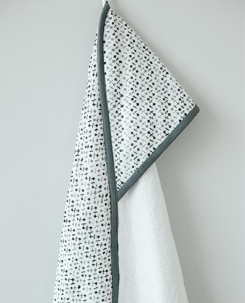 Ivory Meleager Greenwich towel from the Gifts collection, soft green Malabar baby towel with plush texture and gentle fabric.