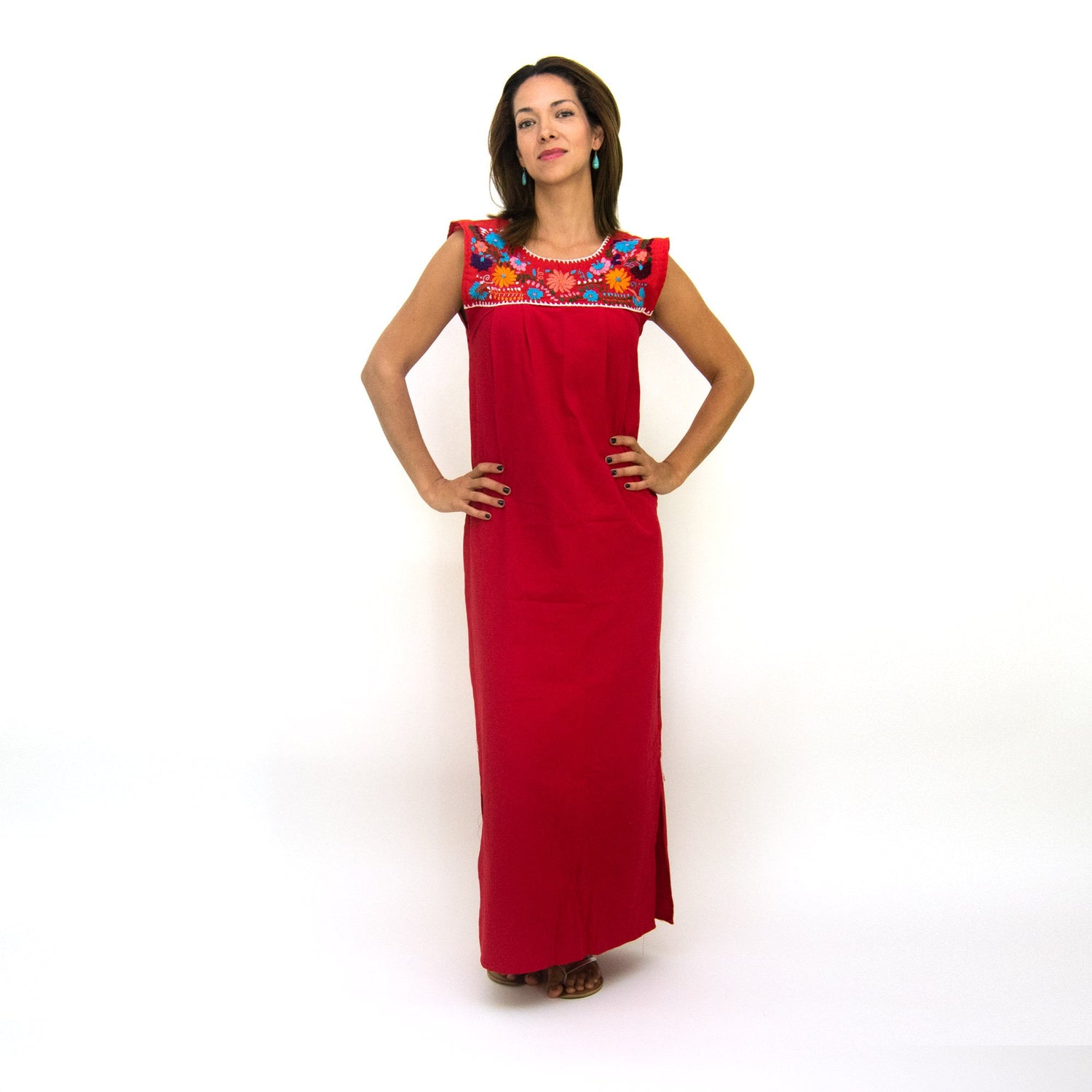 Violet Athena Maxi Isidra folk dress with embroidered flowers, flowing white women&