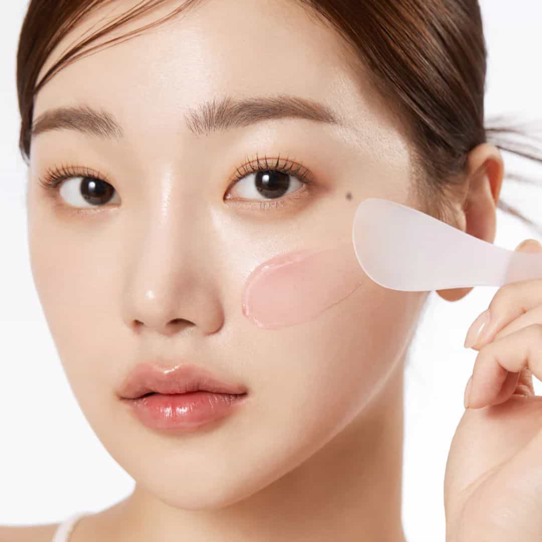 Silver Abderus Medicube Collagen Jelly Cream 50ml jar, smooth gel texture for skincare and hydration.