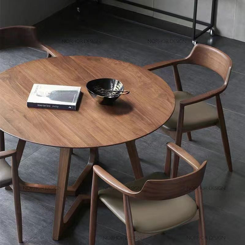 Nordic light luxury solid wood dining table, home leisure balcony small table, Hiroshima chair combination, café reception and negotiation table