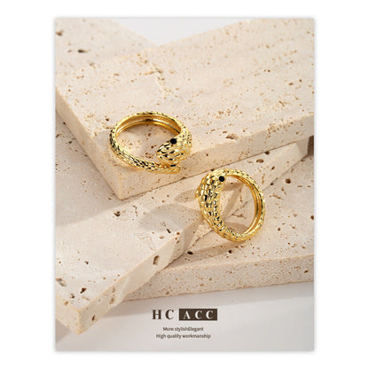 Women’s Snake-Shaped Fashion Ring