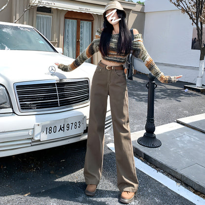 Carmine Juneberry DenimDare™ Brown high waist retro jeans with classic fit and vintage style, displayed on a model.